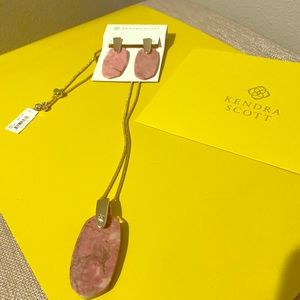Kendra Scott necklace and earring set